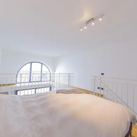 Waterfront Lake Orta Apartment